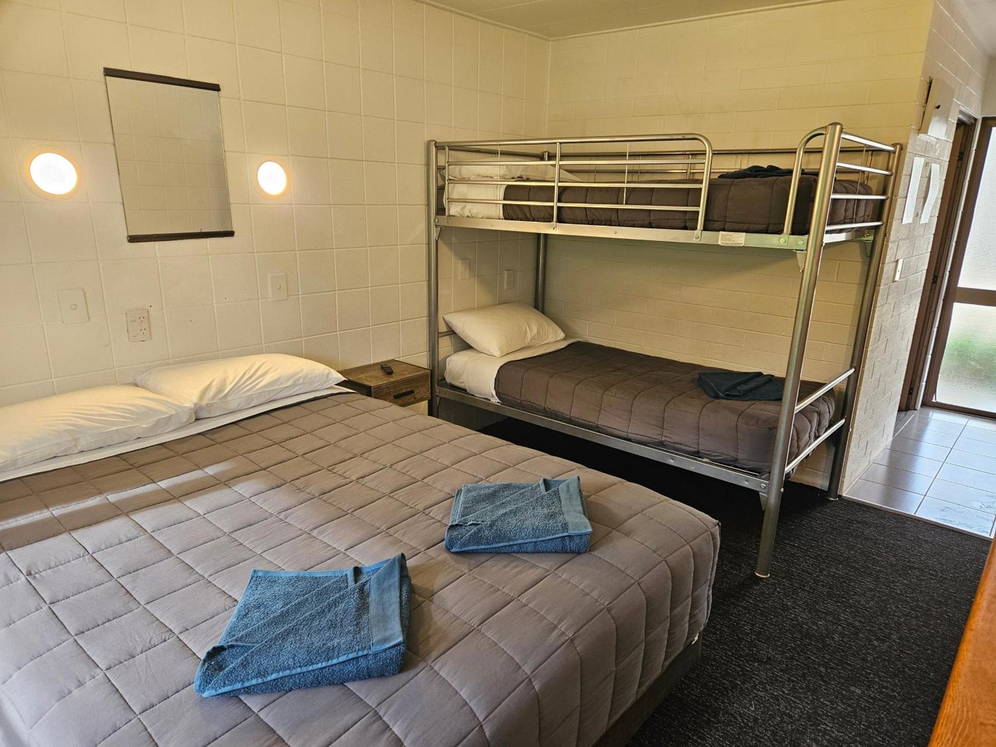 Kawerau Thermal Motel Bagian luar foto